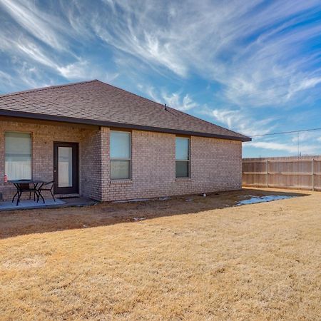 Entire House~ Spacious~ Prime Location~ Backyard Lubbock Bagian luar foto